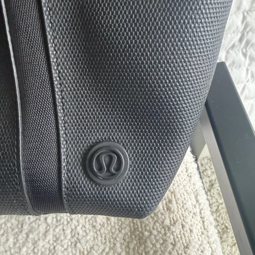 lululemon athletica Black Tote-Style Backpack - Picture 2 of 6
